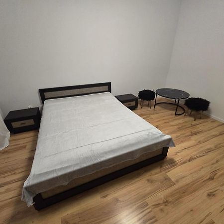 Apartament W Poludniowej Czesci Wroclawia Экстерьер фото